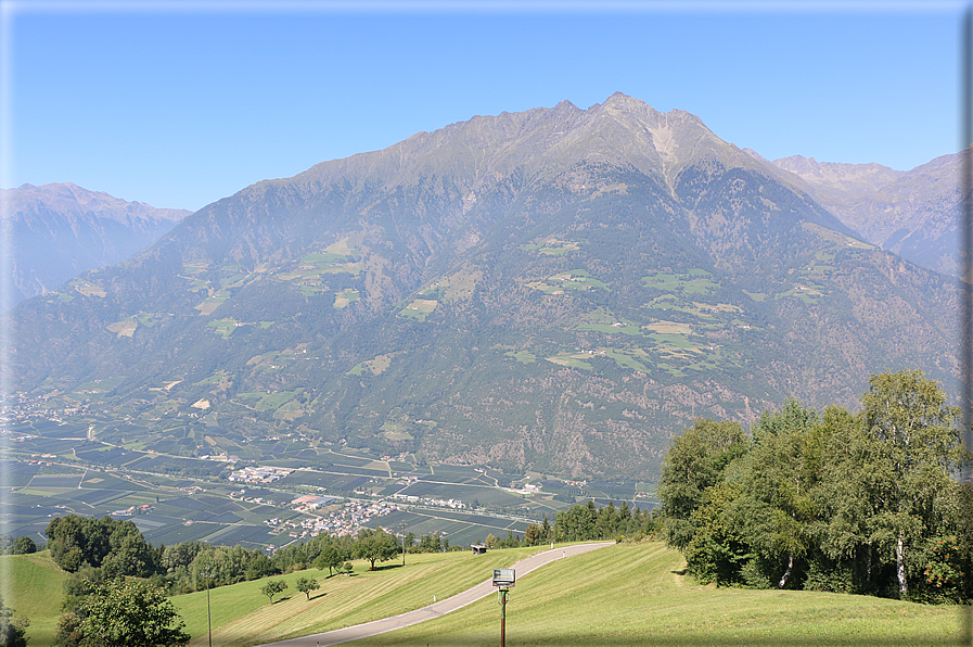 foto Monte San Vigilio e Lago Nero